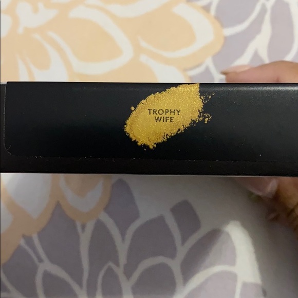 Fenty Beauty Killawatt Highlighter - Picture 2 of 2